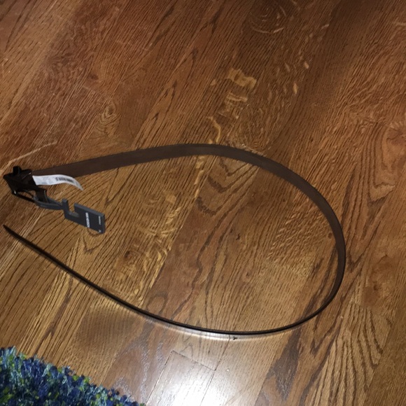 Brand new authentic Van Heussen belt. (Reversible) - Picture 6 of 6